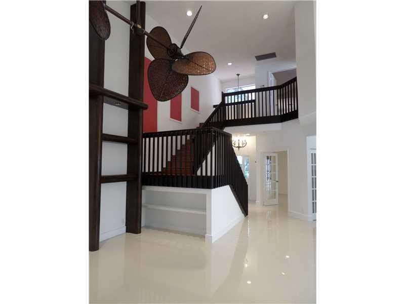 5624 Amersham Way Boca Raton, FL 33486 - Photo 6 of 18 Interior Space/Layout.