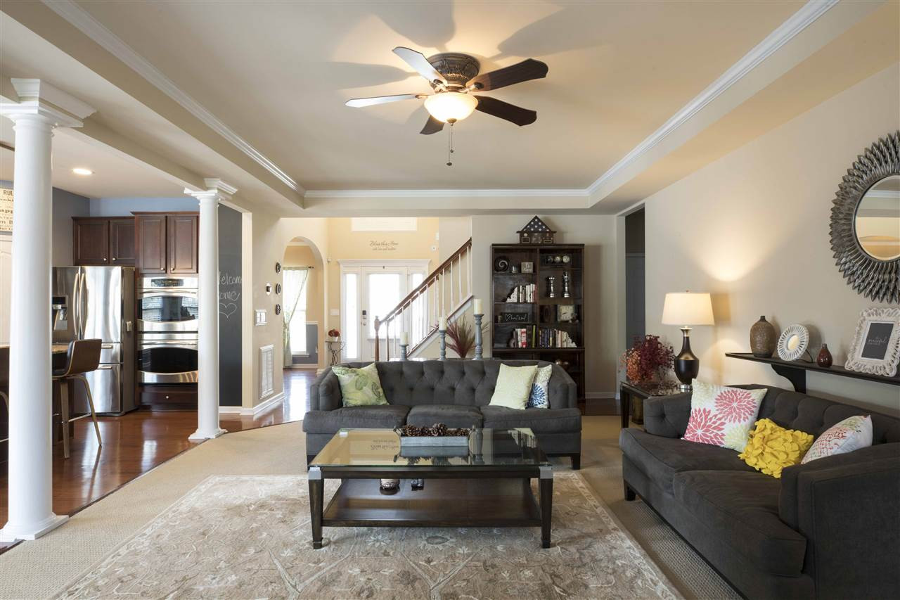 Open Concept Living Area Perfect for Entertaining