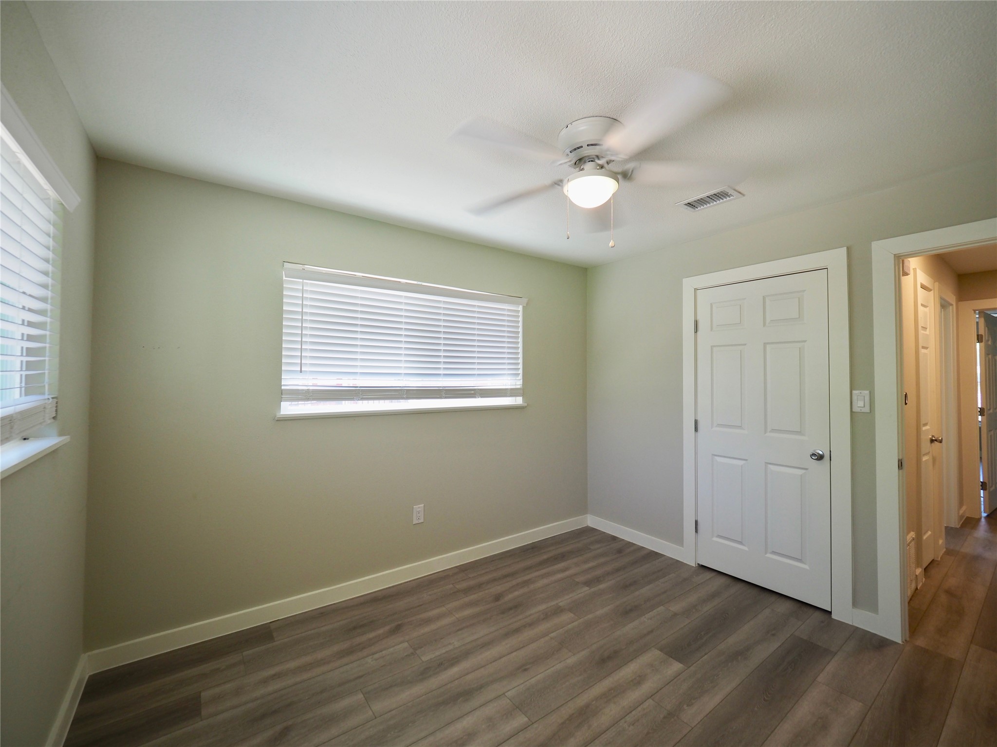 4711 Bull Creek Road, Unit A Austin, TX 78731 - Photo 9 of 16 Gallery Image 9
