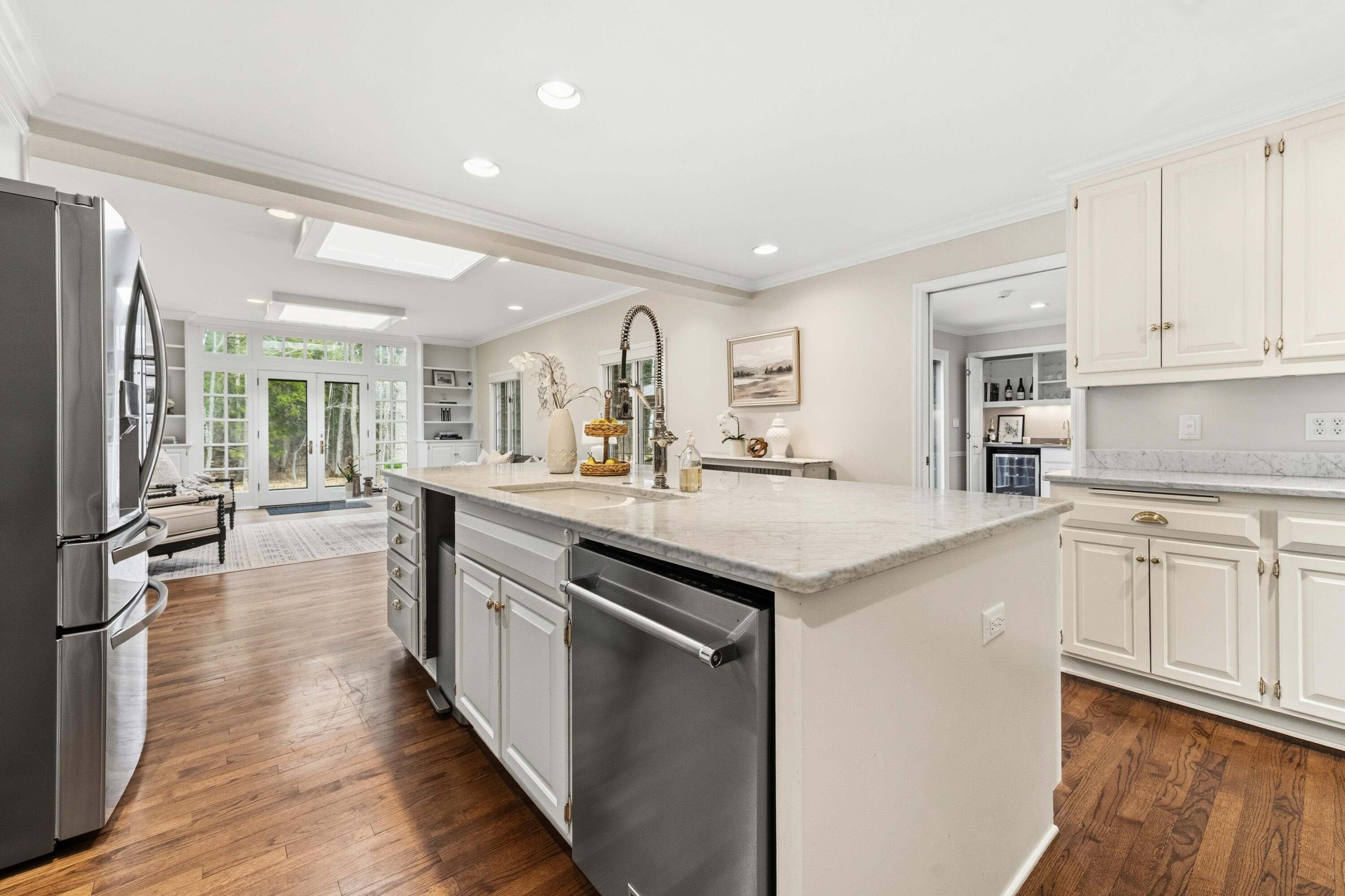 1260 East Dean Road Fox Point, WI 53217 - Photo 10 of 88 Kitchen