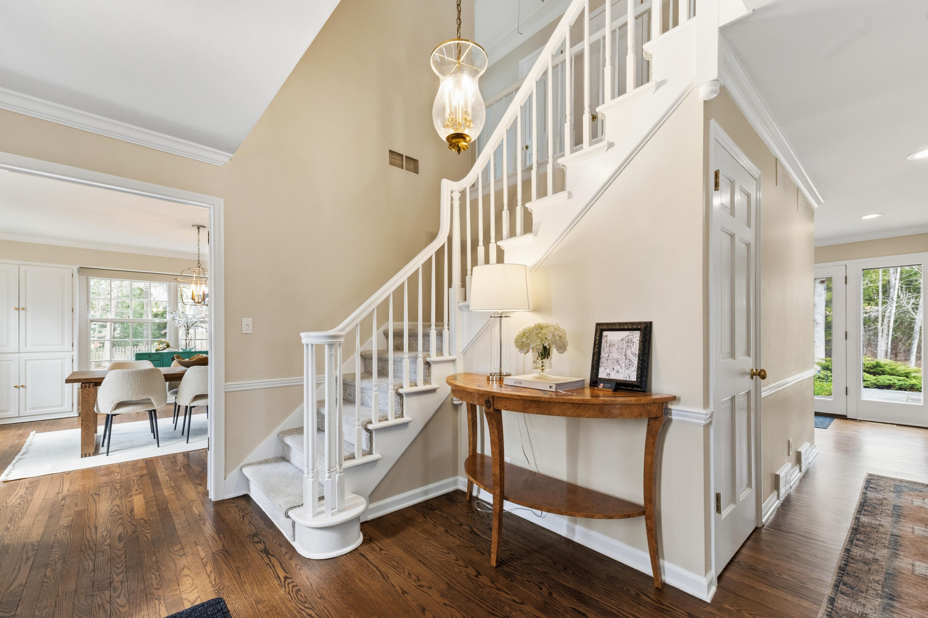 1260 East Dean Road Fox Point, WI 53217 - Photo 32 of 88 Staircase