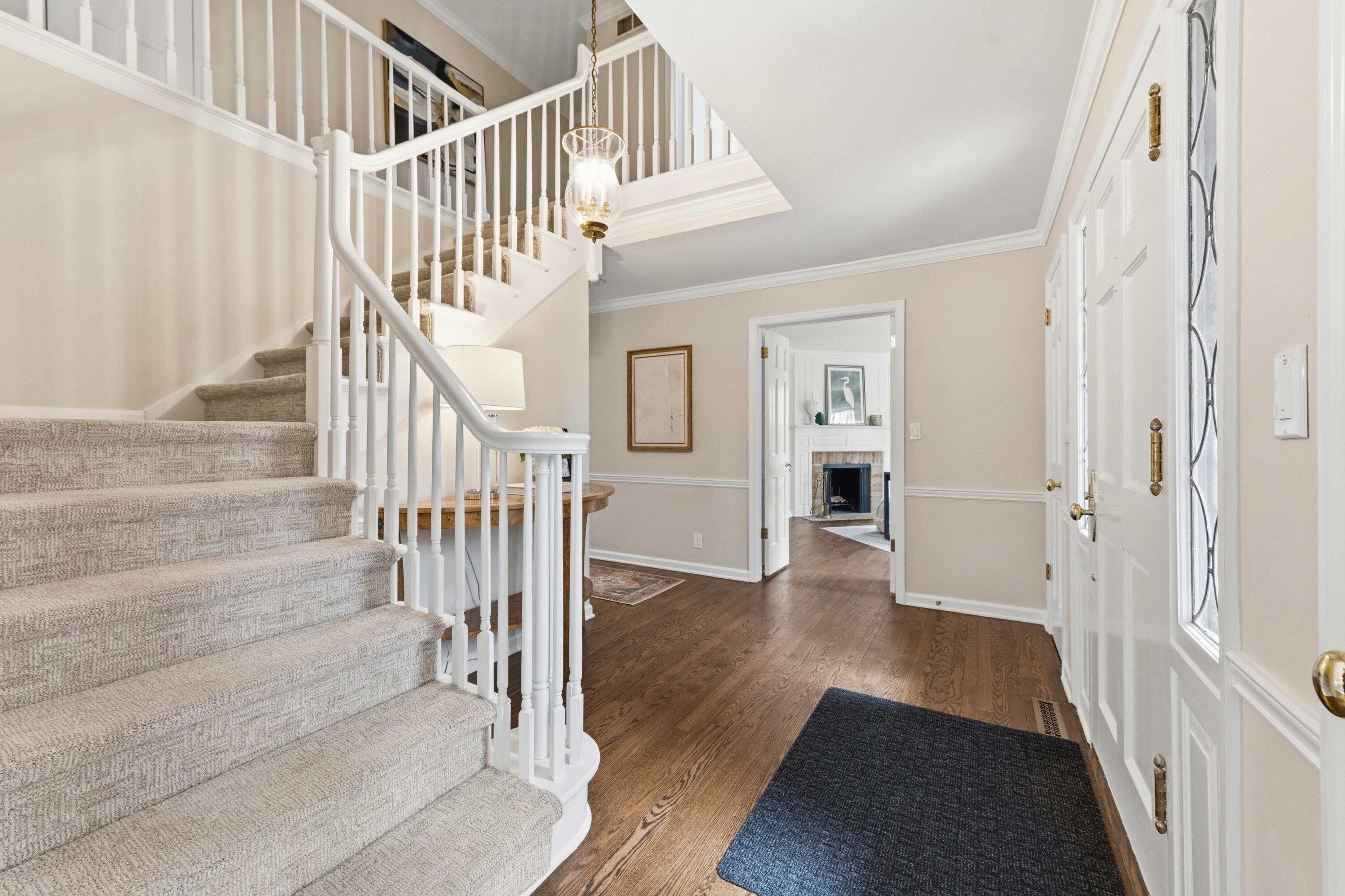 1260 East Dean Road Fox Point, WI 53217 - Photo 33 of 88 Staircase