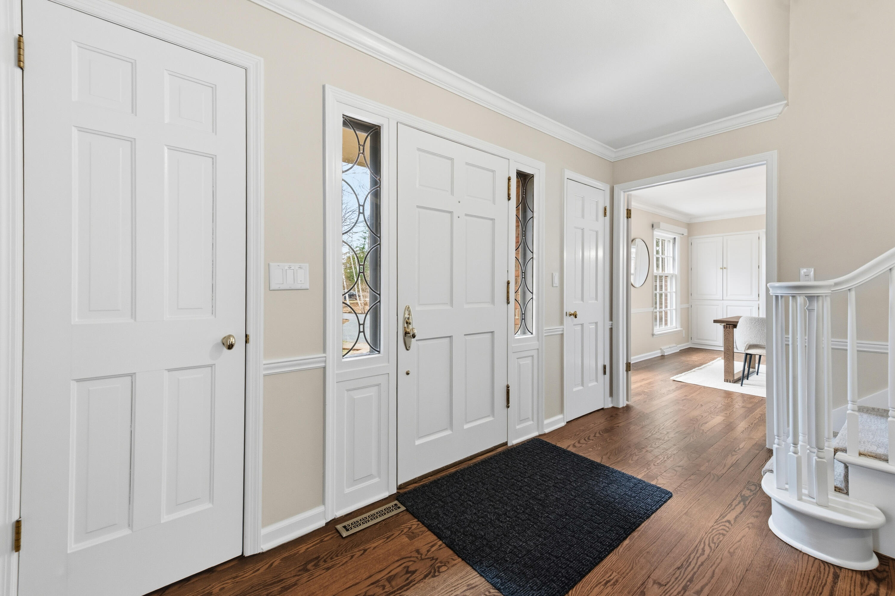 1260 East Dean Road Fox Point, WI 53217 - Photo 3 of 88 Foyer
