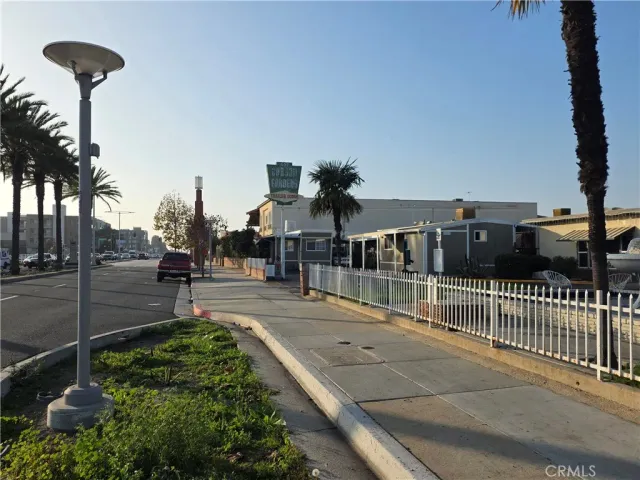 $145,000 | 437 West Sp 3a Carson Street, Long Beach, CA 90807