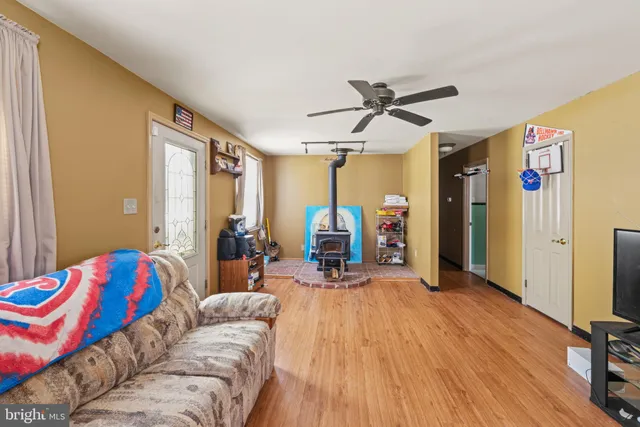 $312,000 | 224 Underwood Avenue, West Deptford, NJ 08096