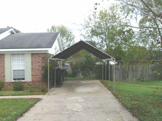 201 East Myrtle Avenue Foley, AL 36535 - Photo 3 of 21 Detached Carport