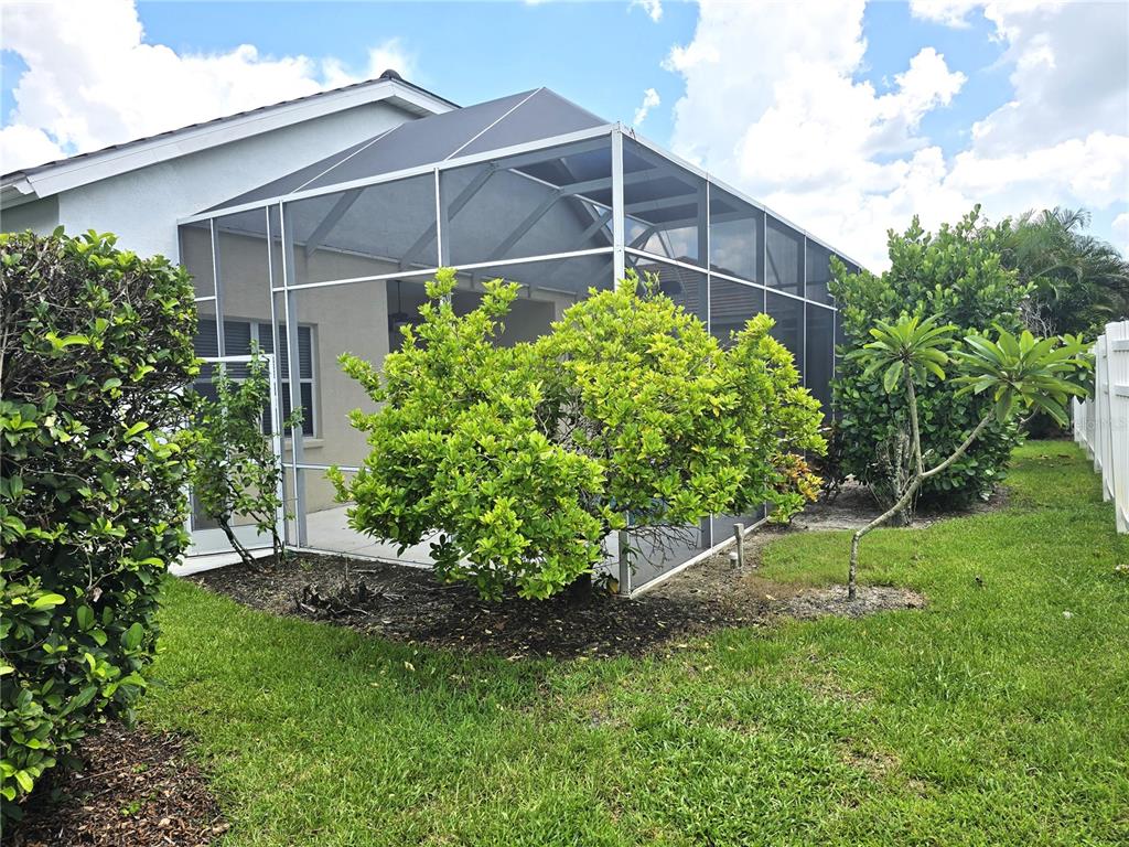 8427 Sailing Loop Lakewood Ranch, FL 34202 - Photo 41 of 44