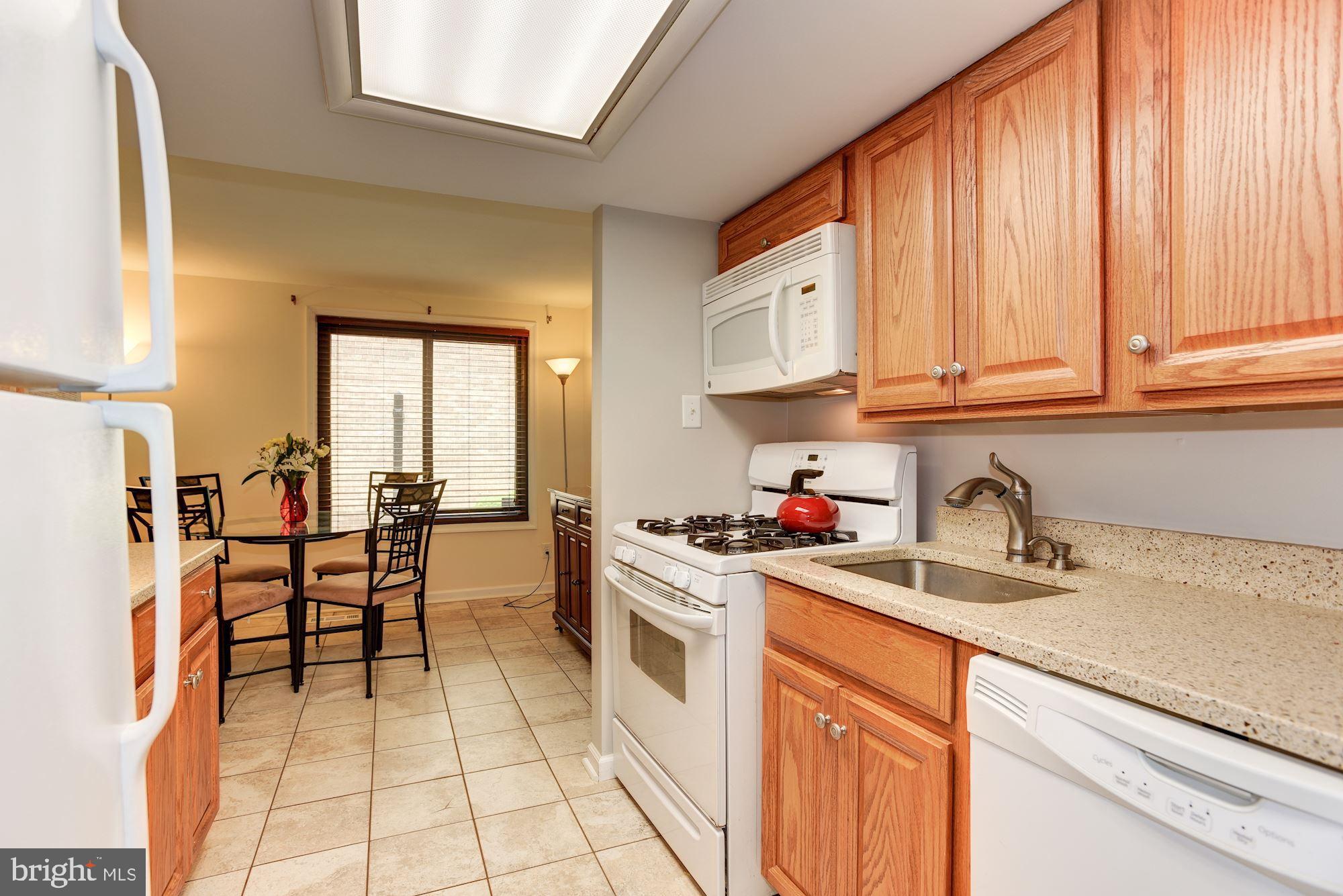 8919 Footed Ridge Columbia, MD 21045 - Photo 7 of 31 Kitchen
