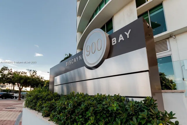 a view of a tall building