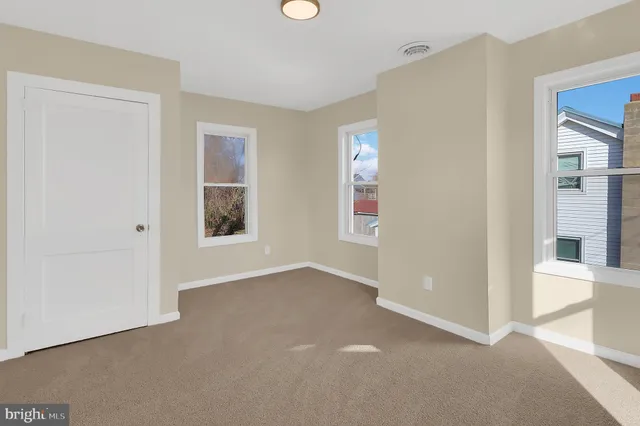 $329,000 | 110 East King Street, Seaford, DE 19973