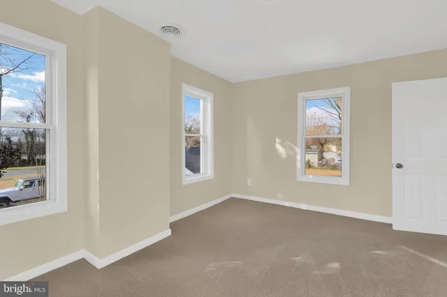 $329,000 | 110 East King Street, Seaford, DE 19973