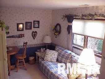 1-0 Rr Media, IL 61460 - Photo 5 of 6 Gallery Image 5
