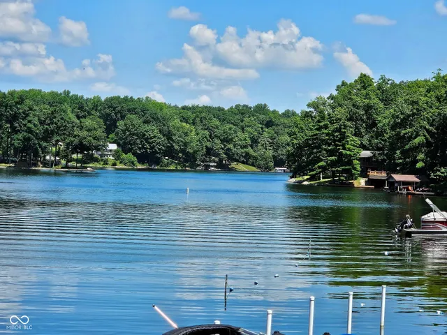 $385,000 | 9713 Poplar Drive, Brazil, IN 47834