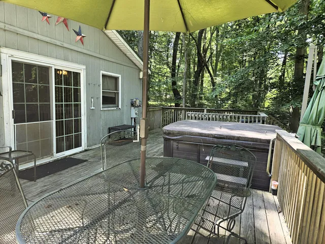 $385,000 | 9713 Poplar Drive, Brazil, IN 47834