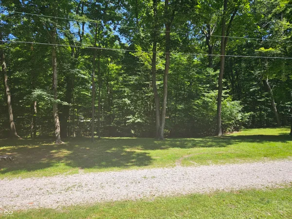 $385,000 | 9713 Poplar Drive, Brazil, IN 47834