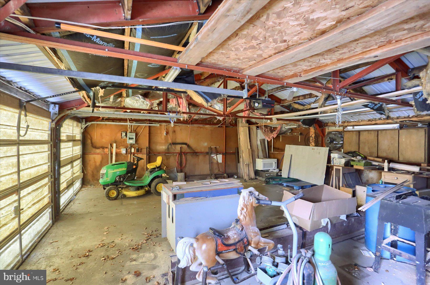 826 Pinetown Road Lewisberry, PA 17339 - Photo 29 of 31 a view of a storage room with many windows