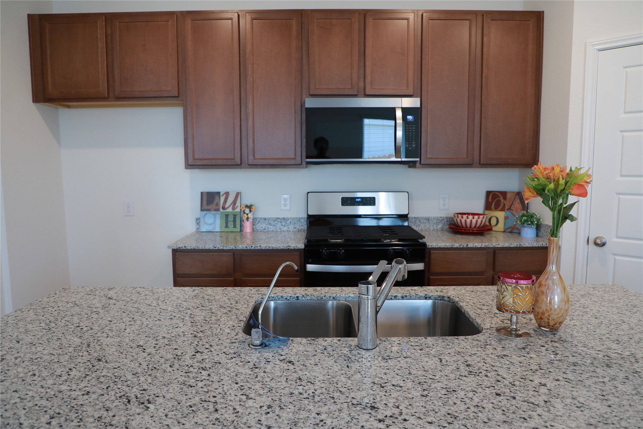 1419 Capitola Lane Rosharon, TX 77583 - Photo 11 of 41