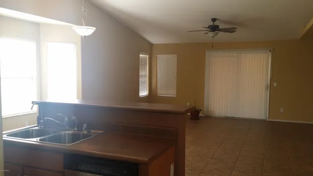 $1,795 | 6622 South 25th Avenue, Phoenix, AZ 85041