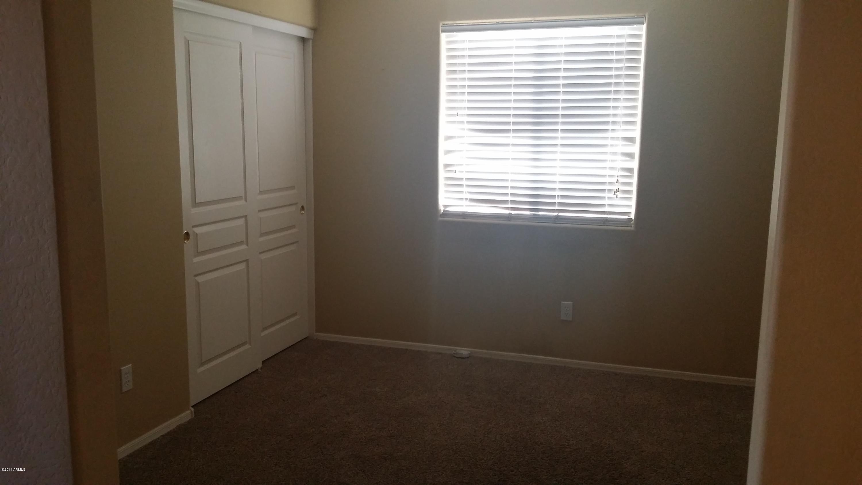 6622 South 25th Avenue Phoenix, AZ 85041 - Photo 4 of 8 20141022_122137