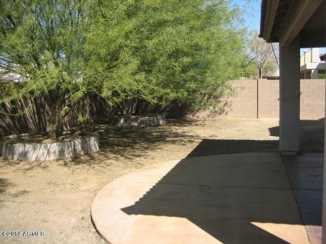 6622 South 25th Avenue Phoenix, AZ 85041 - Photo 8 of 8 20120319162316410272000000-o