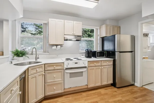 $998,000 | 347 Manor Drive, Pacifica, CA 94044