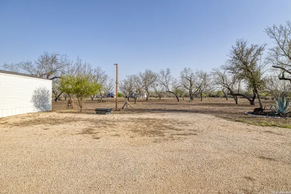 $250,000 | 1509 Westward Trail, Uvalde, TX 78801