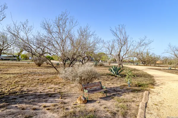 $250,000 | 1509 Westward Trail, Uvalde, TX 78801