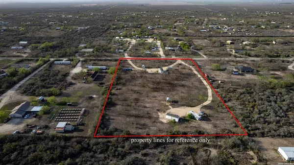 $250,000 | 1509 Westward Trail, Uvalde, TX 78801