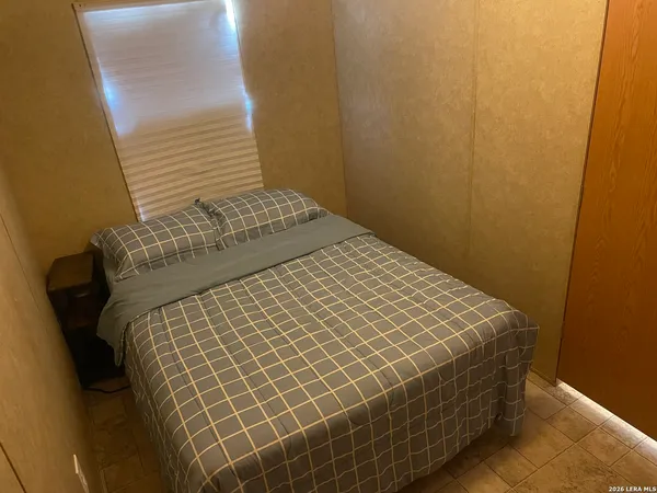 $250,000 | 1509 Westward Trail, Uvalde, TX 78801