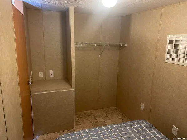 $250,000 | 1509 Westward Trail, Uvalde, TX 78801