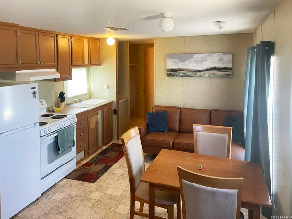 $250,000 | 1509 Westward Trail, Uvalde, TX 78801