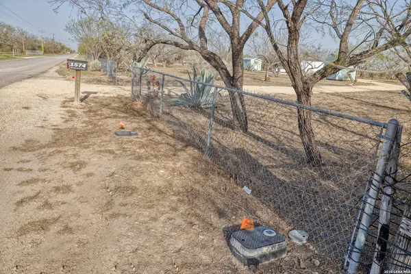 $250,000 | 1509 Westward Trail, Uvalde, TX 78801