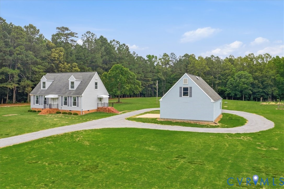 494 Spratley Mill Road Dendron, VA 23839 - Photo 5 of 37 Gallery Image 5