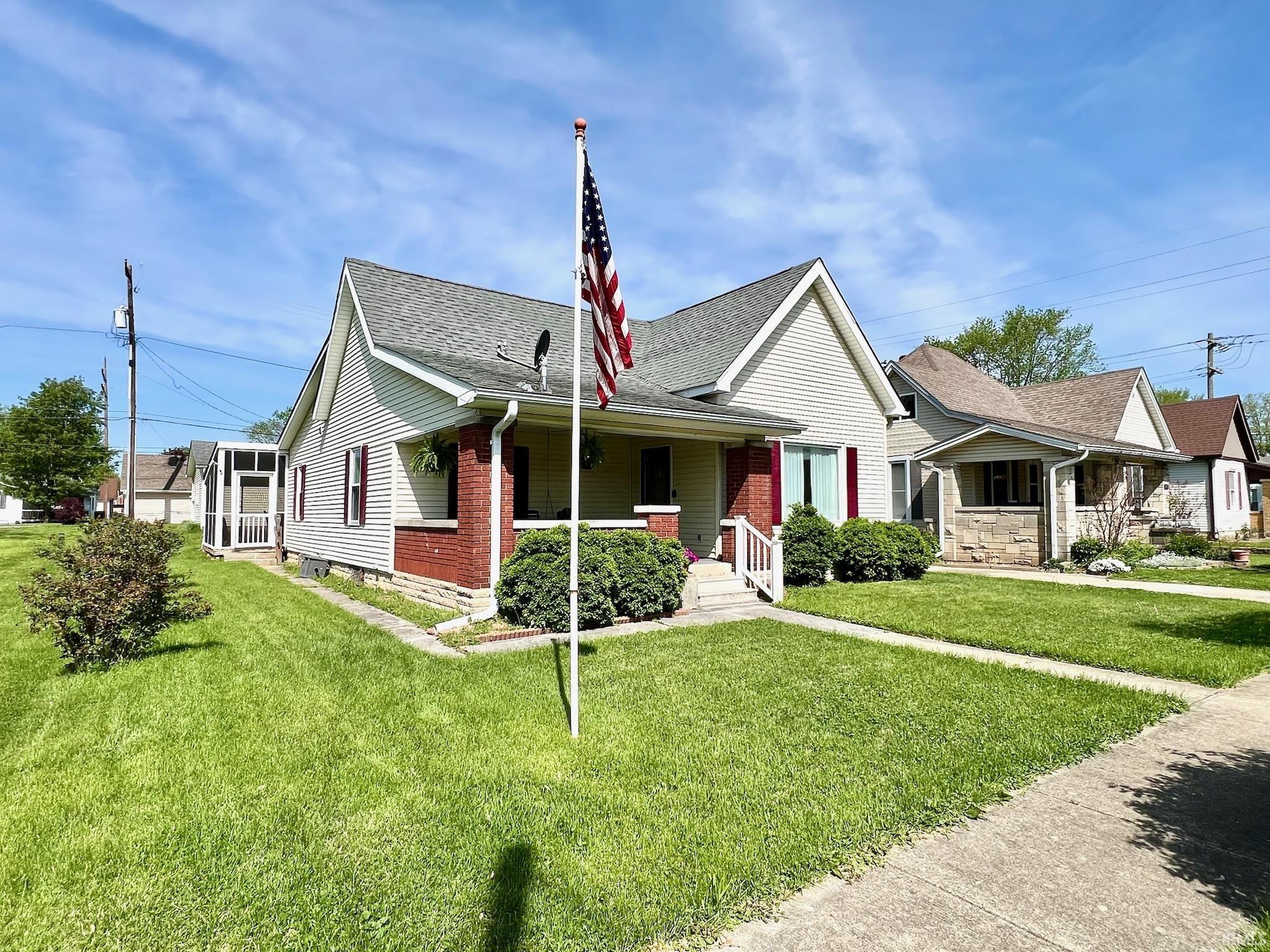 611 R Street Bedford, IN 47421 - Photo 1 of 30 Gallery Image 1