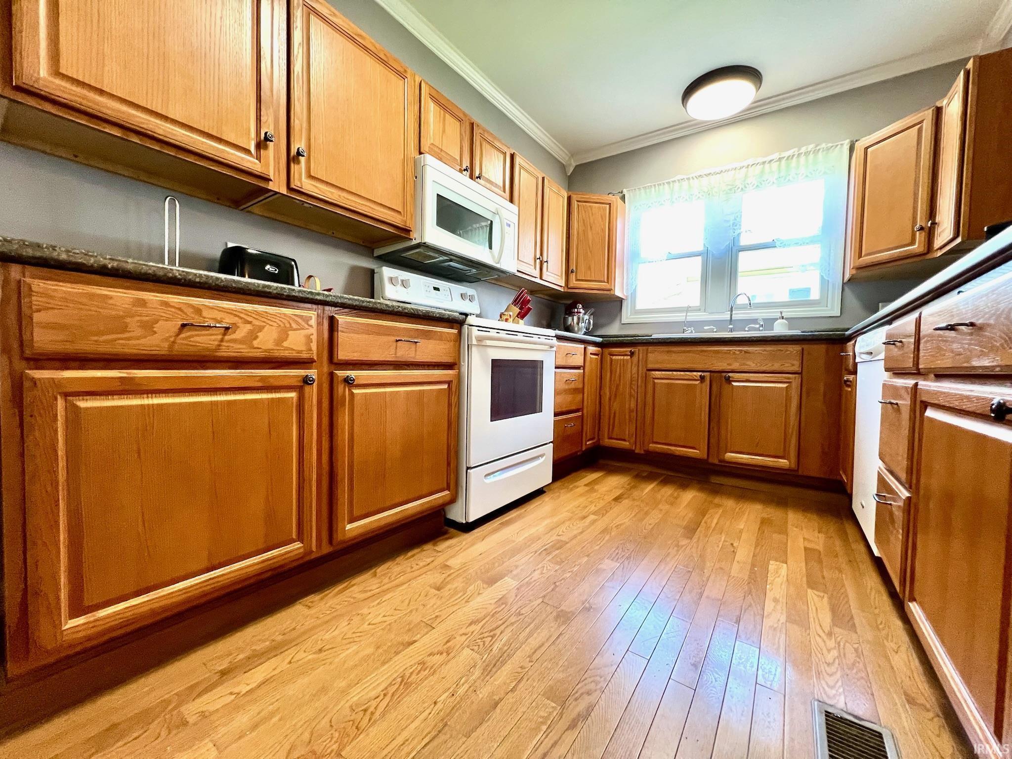 611 R Street Bedford, IN 47421 - Photo 20 of 30 Gallery Image 20