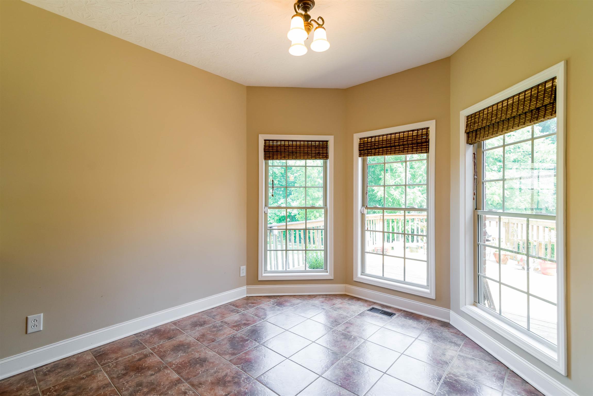 2461 Pleasant View Road Pleasant View, TN 37146 - Photo 10 of 24 Gallery Image 10