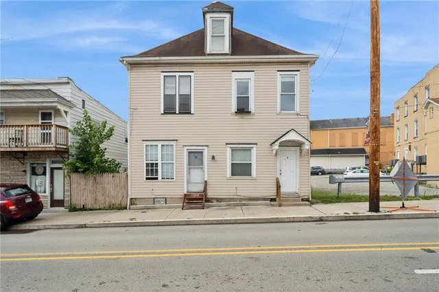 $204,900 | 209 Depot Street, Youngwood, PA 15697