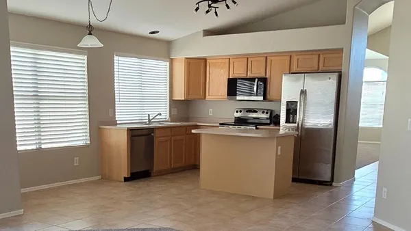 $2,450 | 20436 North 96th Lane, Peoria, AZ 85382