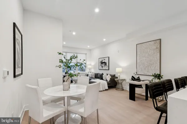 $2,063 | 20-30 West Allens Lane, Unit 410, Philadelphia, PA 19119