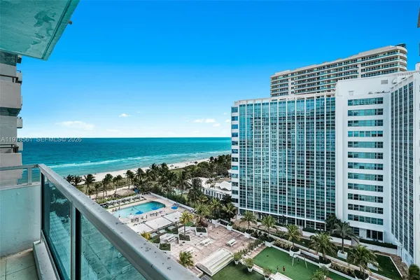 $3,660 | 5101 Collins Avenue, Unit 11K, Miami Beach, FL 33140