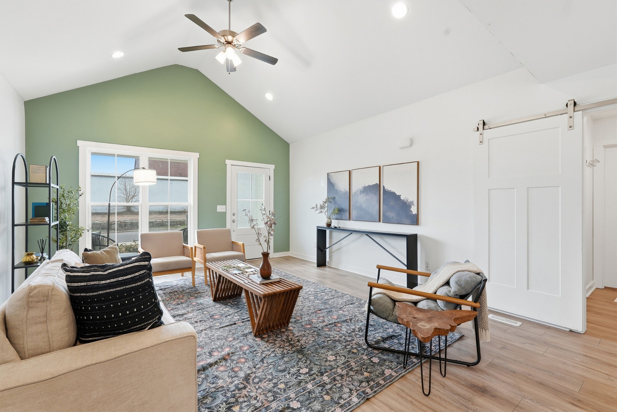 113 11th Avenue West Springfield, TN 37172 - Photo 3 of 27 a living room with furniture and a window