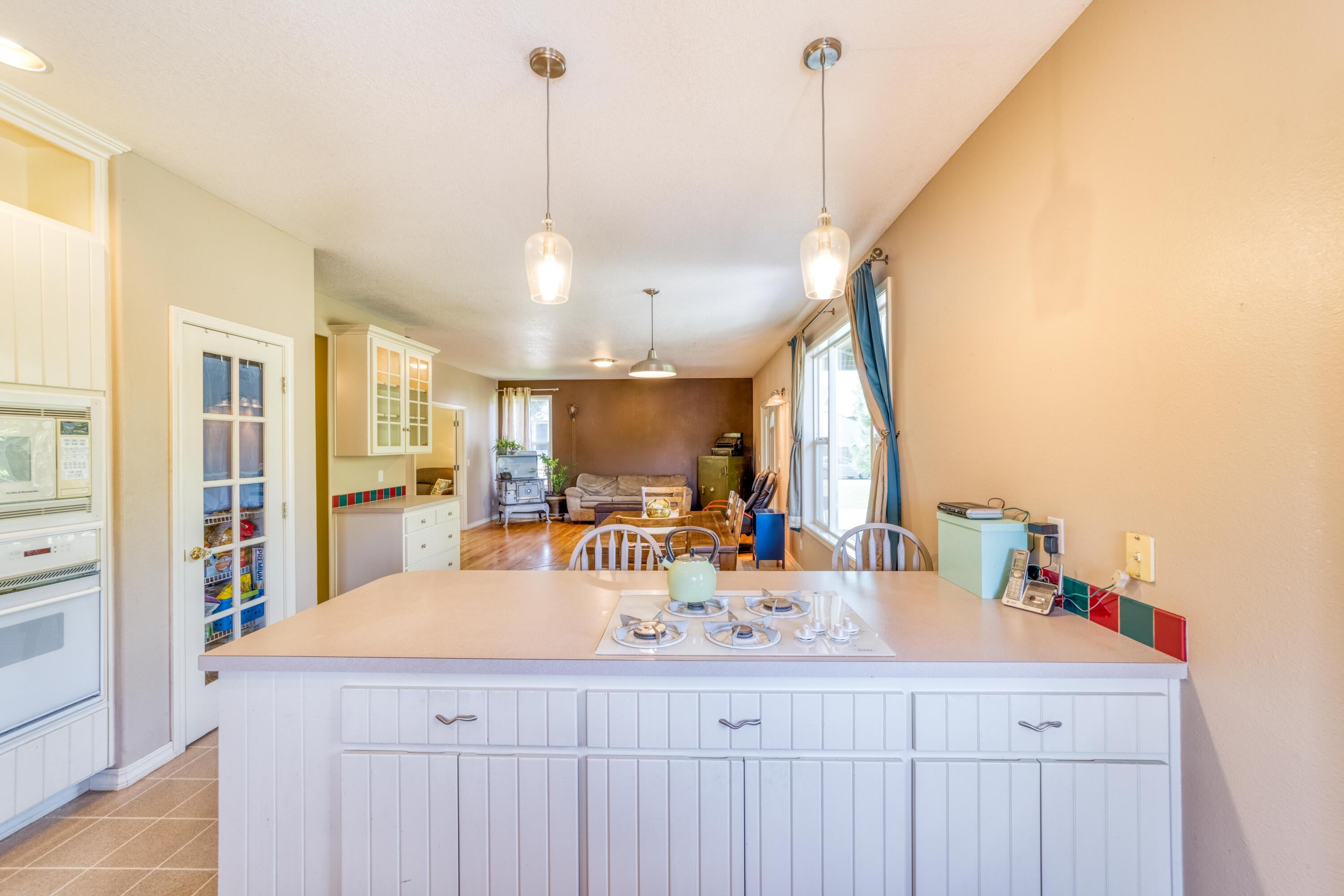 62799 Eagle Road Bend, OR 97701 - Photo 13 of 38 Kitchen