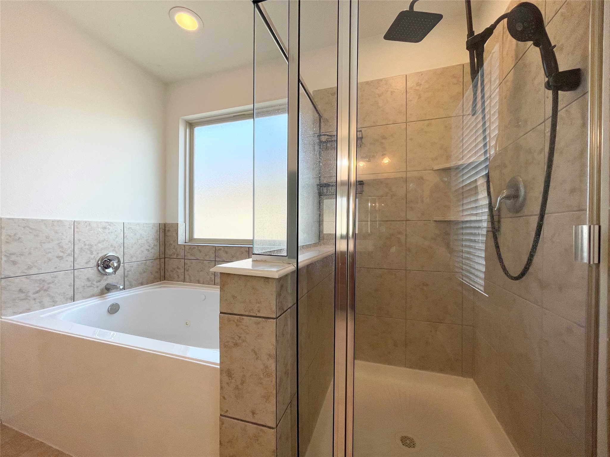 2707 Volute Houston, TX 77038 - Photo 17 of 28 And separate tub and shower.