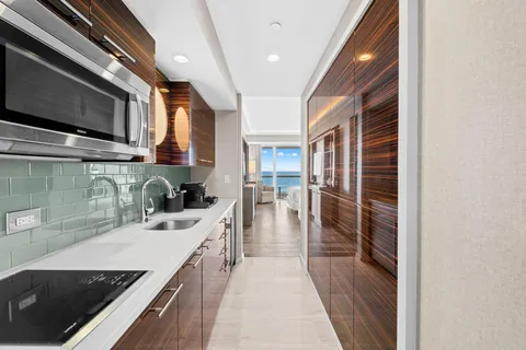 $499,000 | 551 North Fort Lauderdale Beach Boulevard, Unit H1115, Fort Lauderdale, FL 33304