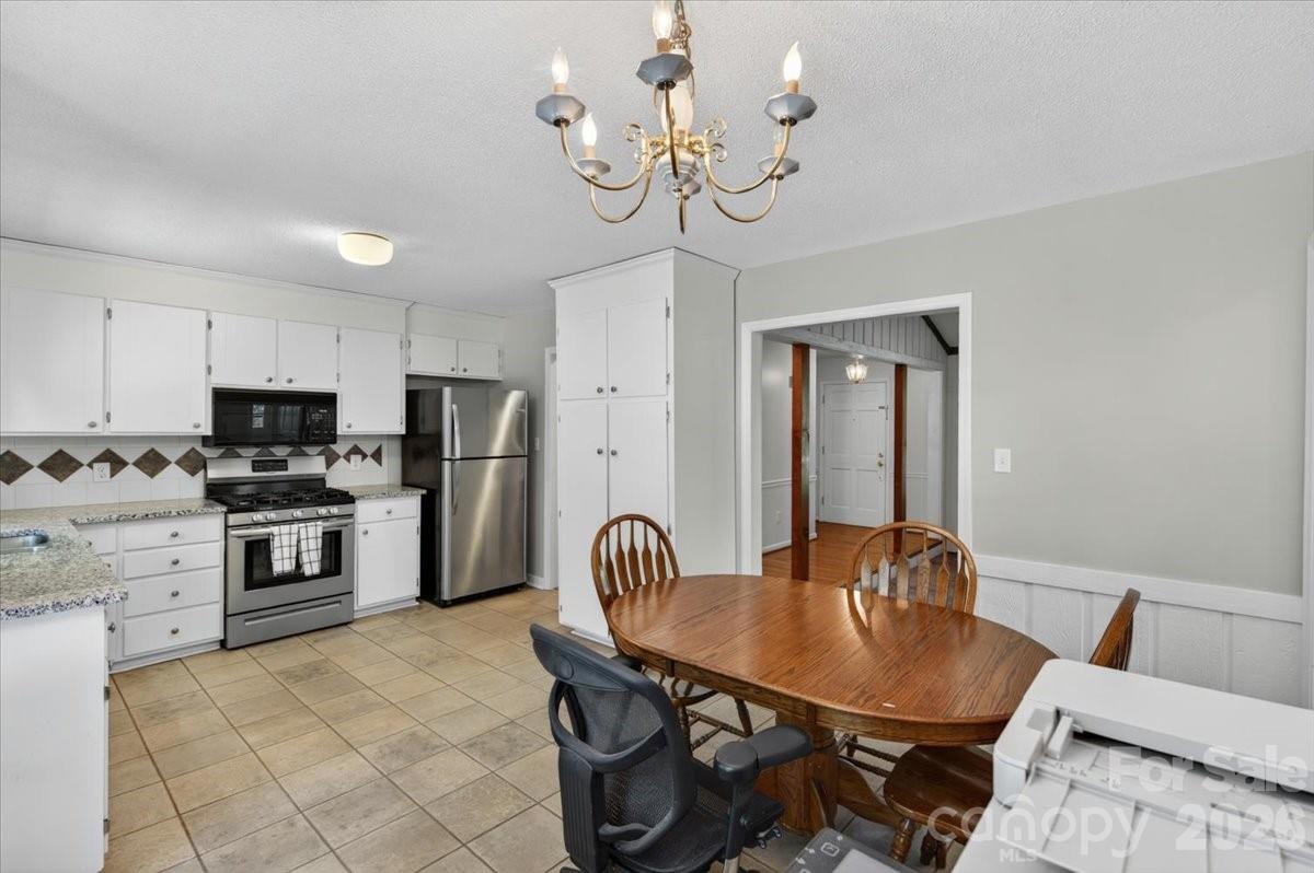7615 Alexander Road Charlotte, NC 28270 - Photo 11 of 31 Gallery Image 11