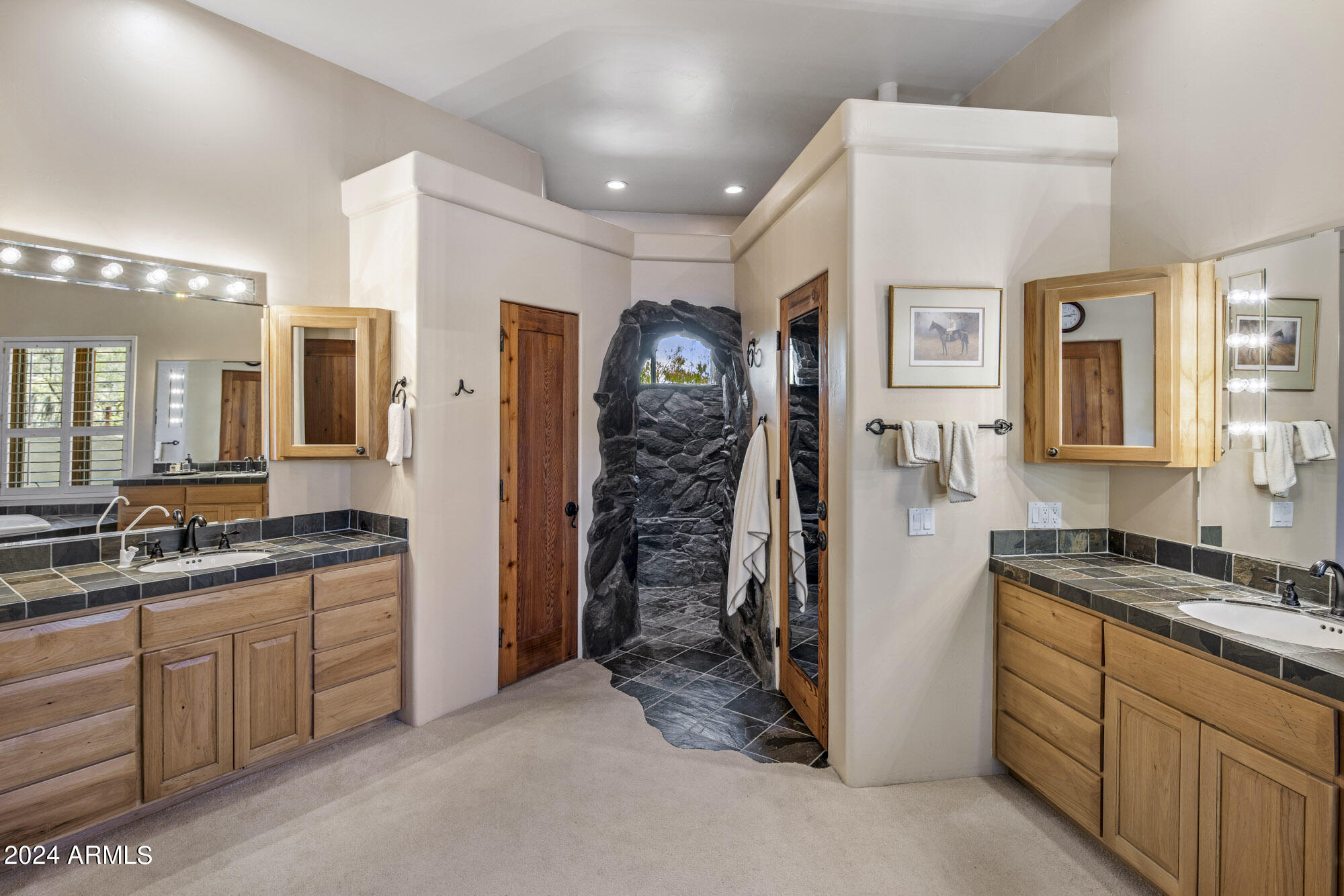 5500 Four Cross Ranch Road Skull Valley, AZ 86338 - Photo 20 of 59 Master Bathroom