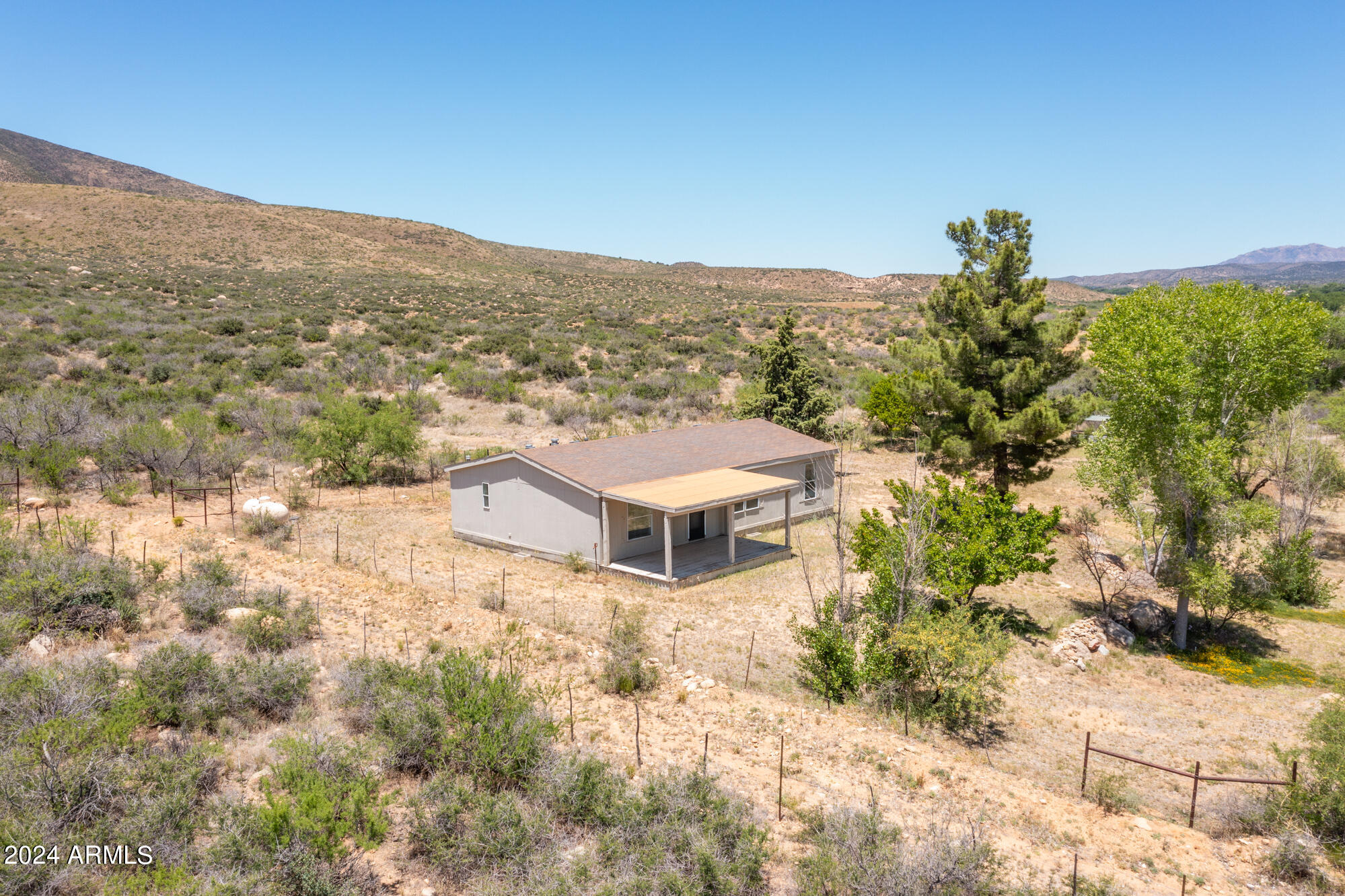5500 Four Cross Ranch Road Skull Valley, AZ 86338 - Photo 51 of 59 Guest House