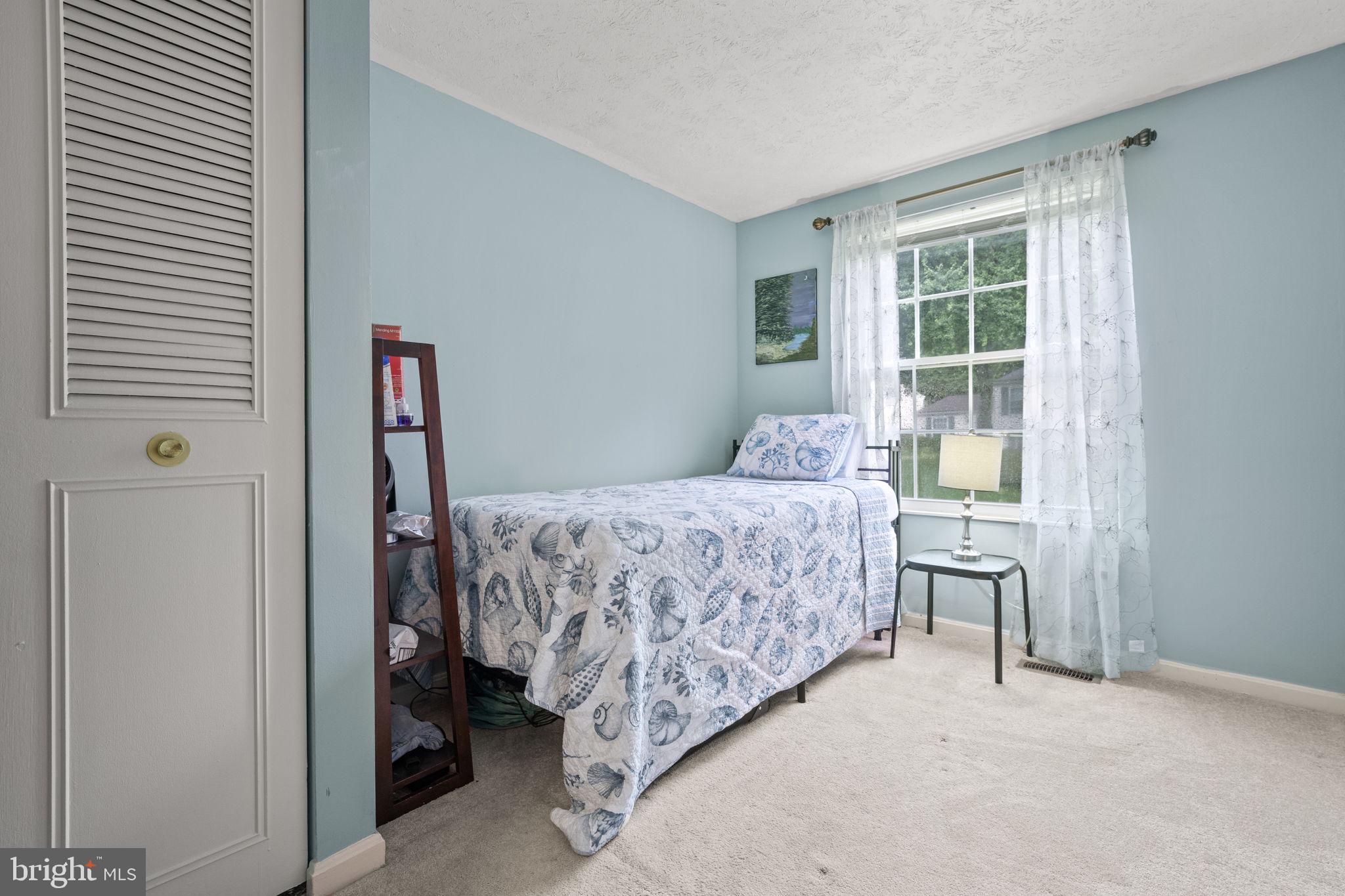 6100 Mantle Road Burke, VA 22015 - Photo 13 of 40