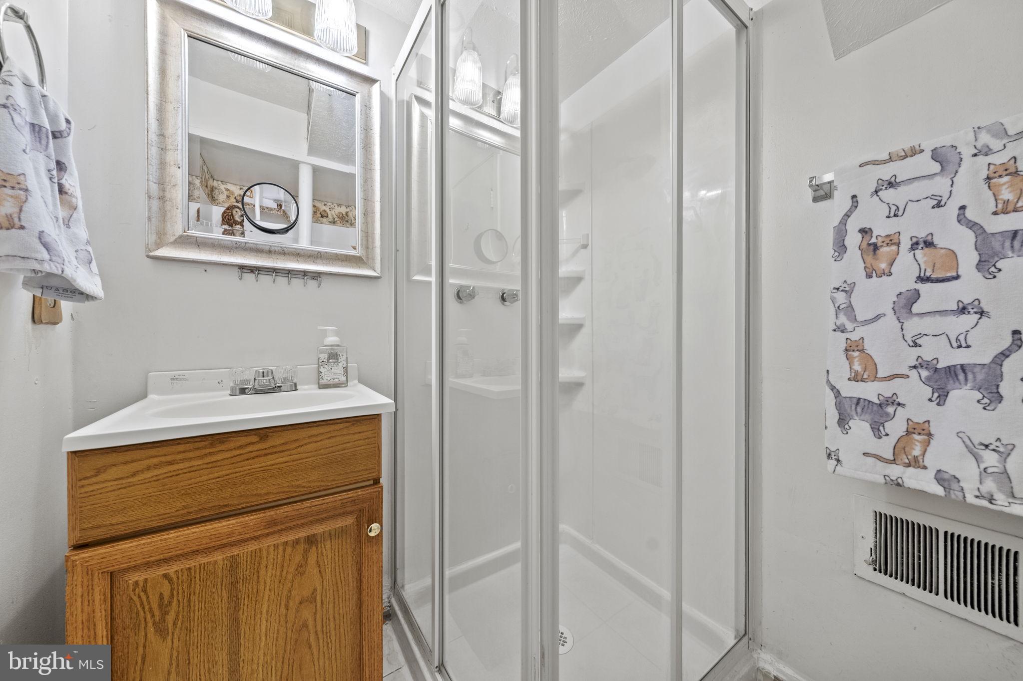 6100 Mantle Road Burke, VA 22015 - Photo 20 of 40