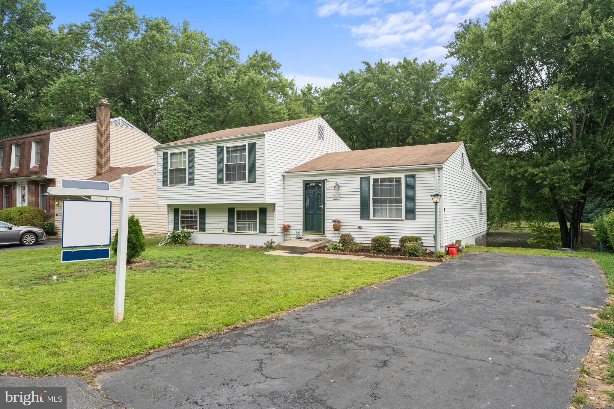 6100 Mantle Road Burke, VA 22015 - Photo 2 of 40